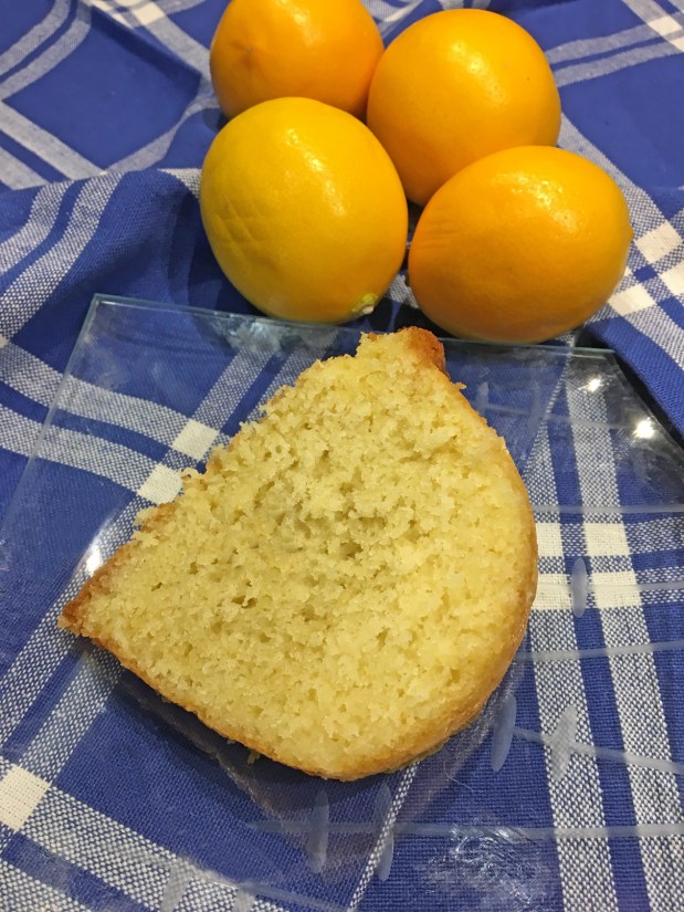 Lemon Glazed Yogurt&nbsp;Cake